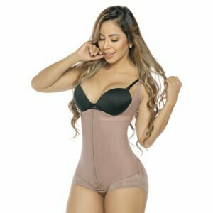 413-CCB Body espalda alta con broches